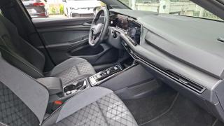 Volkswagen Golf 8  - photo 4