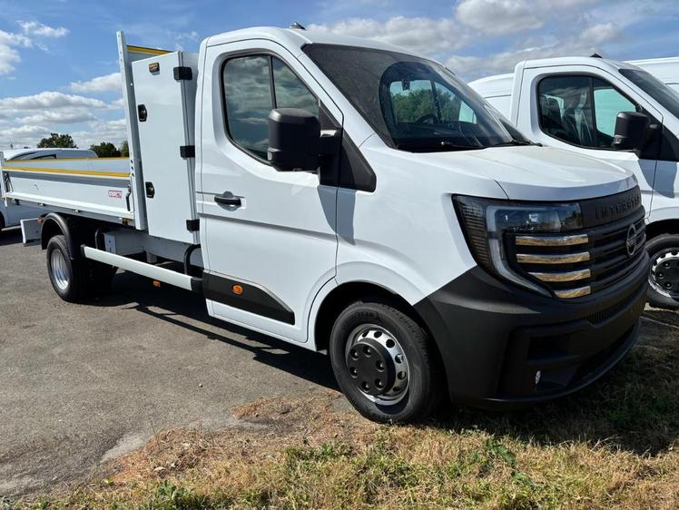 Nissan Interstar  - 53 980 €