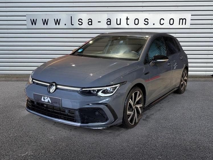 Volkswagen Golf 8  - 27 980 €