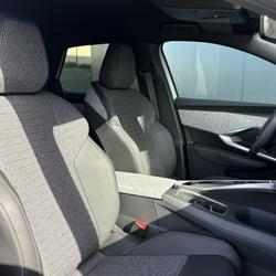 Peugeot 3008 Hybrid 145 e-DSC6 Allure avec Cam&eacute;ra 360&deg;, GPS pano 21\' et Si&egrave;ges chauffants Foug&egrave;res