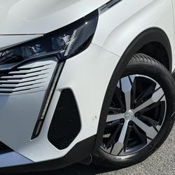 Peugeot 3008 1.5 BlueHDI 130 EAT8 GT avec GPS 10\', Cam&eacute;ra et Attelage Foug&egrave;res