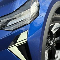 Renault Symbioz E-Tech Full Hybrid 145 Iconic avec Cam&eacute;ra 360&deg;, et Hayon mains libres Foug&egrave;res