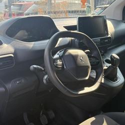 Peugeot Partner Standard 1.5 BlueHDi 100 3 Places avec Cam&eacute;ra, GPS et Plancher/Habillage bois Foug&egrave;res
