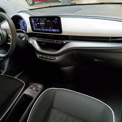 Fiat 500 II Electrique 95ch 23.8kWh avec Jantes alu 16\' et Apple Car Play Foug&egrave;res