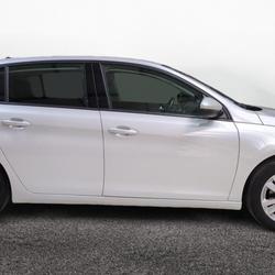 Peugeot 308 II Phase 2 Puretech 110ch s&s bvm6 active pack + camera + navi Wattrelos