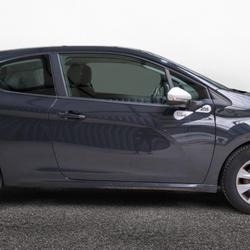 Peugeot 208 1.2 puretech 68 bvm5 3p like Wattrelos