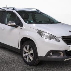 Peugeot 2008 1.2 puretech 82ch bvm5 style Wattrelos