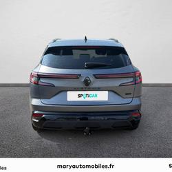 Renault Austral Austral E-Tech hybrid 200 Iconic esprit Alpine Granville
