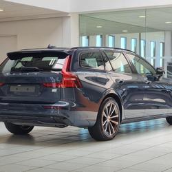 Volvo V60 II (2) T6 AWD HYBRIDE RECHARGEABLE 253 CH + 145 CH PLUS STYLE DARK GEARTRONIC 8 H&eacute;nin-Beaumont