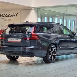 Volvo V60 II (2) T6 AWD HYBRIDE RECHARGEABLE 253 CH + 145 CH PLUS STYLE DARK GEARTRONIC 8 Tours
