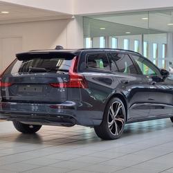Volvo V60 II (2) T6 AWD HYBRIDE RECHARGEABLE 253 CH + 145 CH PLUS STYLE DARK GEARTRONIC 8 H&eacute;nin-Beaumont