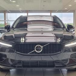 Volvo V60 II (2) T6 AWD HYBRIDE RECHARGEABLE 253 CH + 145 CH PLUS STYLE DARK GEARTRONIC 8 H&eacute;nin-Beaumont