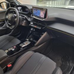 Peugeot 208 1.2 HYBRID 145 GT E-DCS6 H&eacute;nin-Beaumont