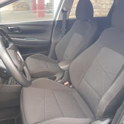 Hyundai Bayon BAYON 1.0 T-GDi 100 HYB 48V CREATIVE DCT 7 Vitr&eacute;