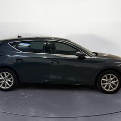 Seat Leon 1.5 eTSI - 115 - DSG 7 BERLINE Style S&eacute;r&eacute;zin-du-Rh&ocirc;ne