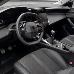 Peugeot 308 III Phase 1 1.2 130 Allure - Pack Navigation - Cam&eacute;ra Mont&eacute;limar