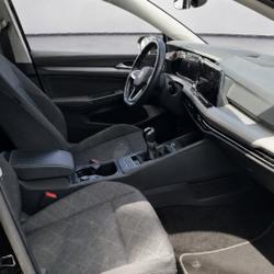 Volkswagen Golf 8 SW 1.0 TSI  110  VIII  Life Plus Keyless - Attelage - r&eacute;gul vitesse adapt - led Mont&eacute;limar