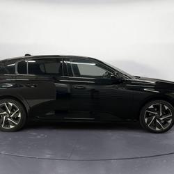 Peugeot 308 III Phase 1 1.2i - 130 - EAT8 III Allure JA17 - Keyless - Navi - Cam&eacute;ra - LED - occasion - Mont&eacute;limar - photo 2/30
