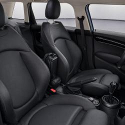 Mini Mini 1.5i - 136 - BVR 5P F55 LCI Cooper premium JA16 black - Keyless - Cam&eacute;ra - Si&egrave;ge occasion - S&eacute;r&eacute;zin-du-Rh&ocirc;ne - photo 3/3