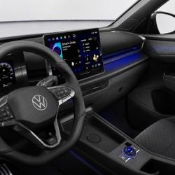 Volkswagen T-Roc 1.5 eTSI Hybrid 150 - DSG 7 R-Line JA18 - Si&egrave;ges volant chauffant - Cam&eacute;ra - R&eacute; occasion - S&eacute;r&eacute;zin-du-Rh&ocirc;ne - photo 3/3
