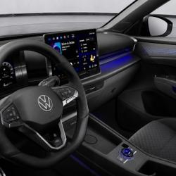 Volkswagen T-Roc 1.5 eTSI Hybrid 150 - DSG 7 R-Line JA18 - Toit ouvrant - Attelage - Si&egrave;ges volant chauffant occasion - S&eacute;r&eacute;zin-du-Rh&ocirc;ne - photo 3/3