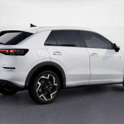 Volkswagen T-Roc 1.5 eTSI Hybrid 150 - DSG 7 R-Line JA18 - Toit ouvrant - Attelage - Si&egrave;ges volant chauffant occasion - Mont&eacute;limar - photo 2/3
