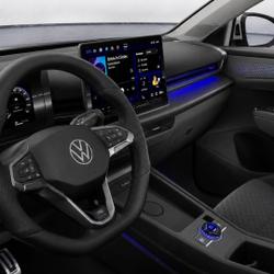Volkswagen T-Roc 1.5 eTSI Hybrid 150 - DSG 7 R-Line JA18 - Toit ouvrant - Attelage - Si&egrave;ges volant chauffant - Cam&eacute;r occasion - S&eacute;r&eacute;zin-du-Rh&ocirc;ne - photo 3/3