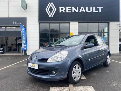 Renault Clio - 1.5 dCi - 70  III BERLINE Dynamique PHASE 1 - 5 590 €