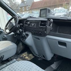 Ford Transit 330 2.2 TDCI 110CH BVM5 La Blouti&egrave;re