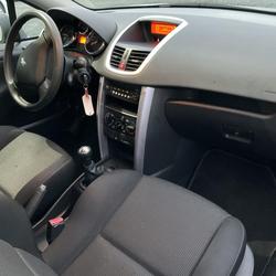 Peugeot 207 CC 1.6 VTI 16V 120CH  BVM5 La Blouti&egrave;re