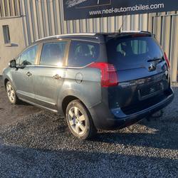 Peugeot 5008 ACTIVE 1.6 HDI 115CH BVM6 La Blouti&egrave;re