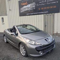 Peugeot 207 CC 1.6 HDI 110CH BVM5 La Blouti&egrave;re