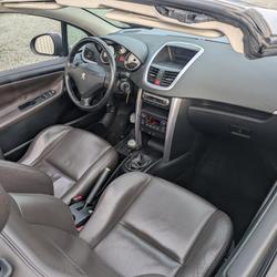 Peugeot 207 CC 1.6 HDI 110CH BVM5 La Blouti&egrave;re