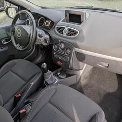Renault Clio 3 III ICE WATCH 1.5 DCI 75CH 3P BVM5 La Blouti&egrave;re