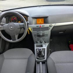 Opel Astra MAGNETIC 1.7 CDTI 110CH 5P BVM6 La Blouti&egrave;re