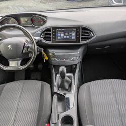 Peugeot 308 II Phase 1 II ACTIVE 1.6 BLUEHDI 100CH BVM5 La Blouti&egrave;re