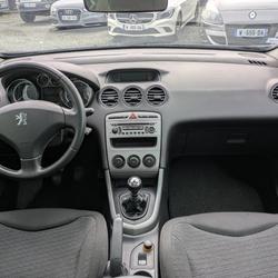 Peugeot 308 SW phase 1 1.6 HDI 110CH  BVM6 La Blouti&egrave;re