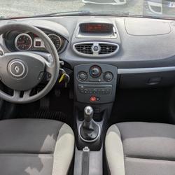 Renault Clio 3 III 1.5 DCI 75CH BVM5 La Blouti&egrave;re