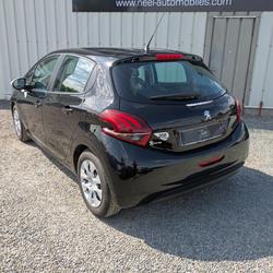 Peugeot 208 LIKE 1.2I 12V 68CH 5P La Blouti&egrave;re