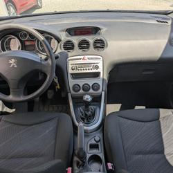 Peugeot 308 Phase 2 1.6 HDI 92CH BVM5 La Blouti&egrave;re