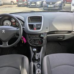 Peugeot 206 + 1.4i 75CH Trendy La Blouti&egrave;re