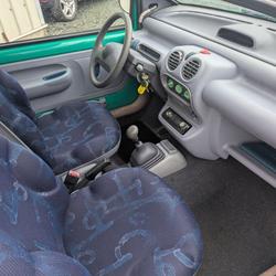 Renault Twingo 1 1.2i 55CH occasion - La Blouti&egrave;re - photo 3/9