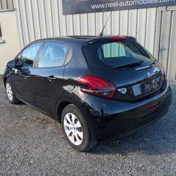Peugeot 208 LIKE 1.6 BlueHDi 75CH occasion - La Blouti&egrave;re - photo 2/12