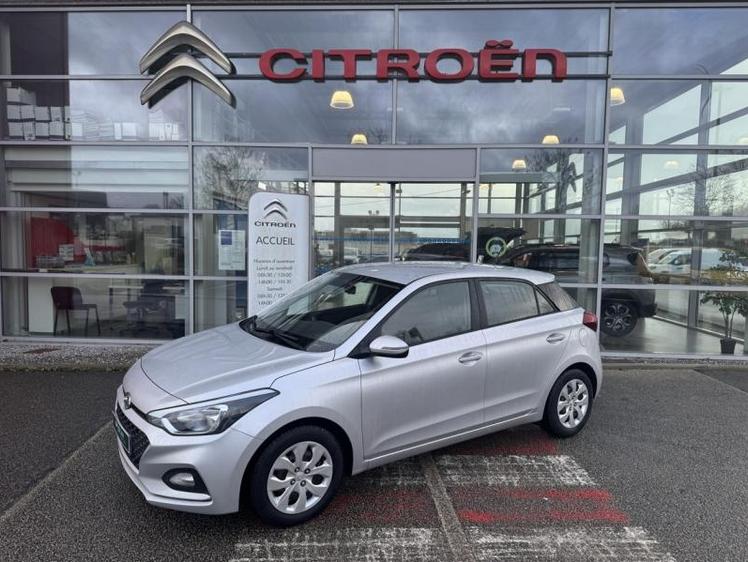 Hyundai i20  - 11 990 €