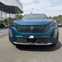 Peugeot 2008 1.2 HYBRID 145CH GT EXCLUSIVE E-DCS6 Saint-Saturnin