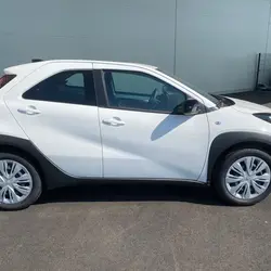 Toyota Aygo X 1.0 VVT-I 72CH DYNAMIC MY24 Lab&egrave;ge