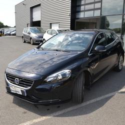 Volvo V40 D3 150CH START&STOP MOMENTUM GEARTRONIC Laval