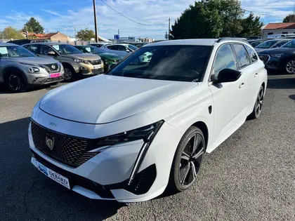 Peugeot 308 SW Phase 2 - 1.2 HYBRID 145CH GT E-DCS6 - 23 990 €