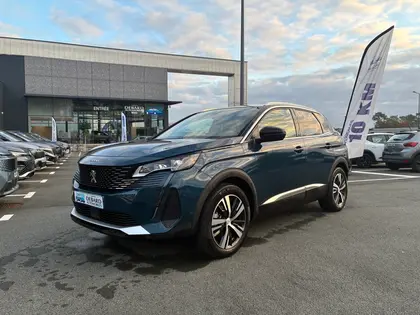 Peugeot 3008 - HYBRID 136CH GT E-DCS6 - 27 990 €