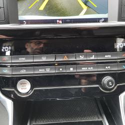 Jaguar XE 2.0 D - 180 - BVA PRESTIGE Maul&eacute;on